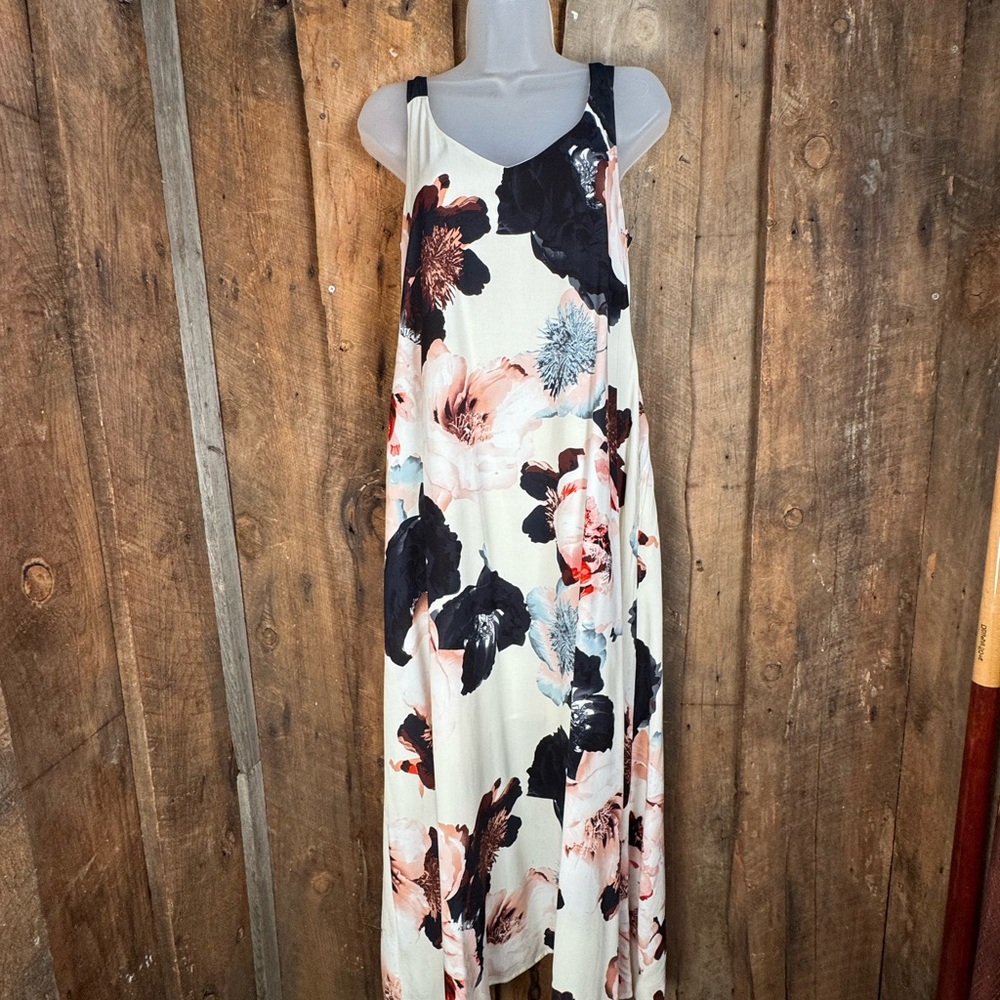 Tribal Floral Sleeveless Maxi Dress - Black and Cream